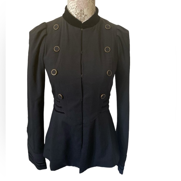 Authentic Marc by Marc Jacob’s Short Vest - Picture 3 of 16